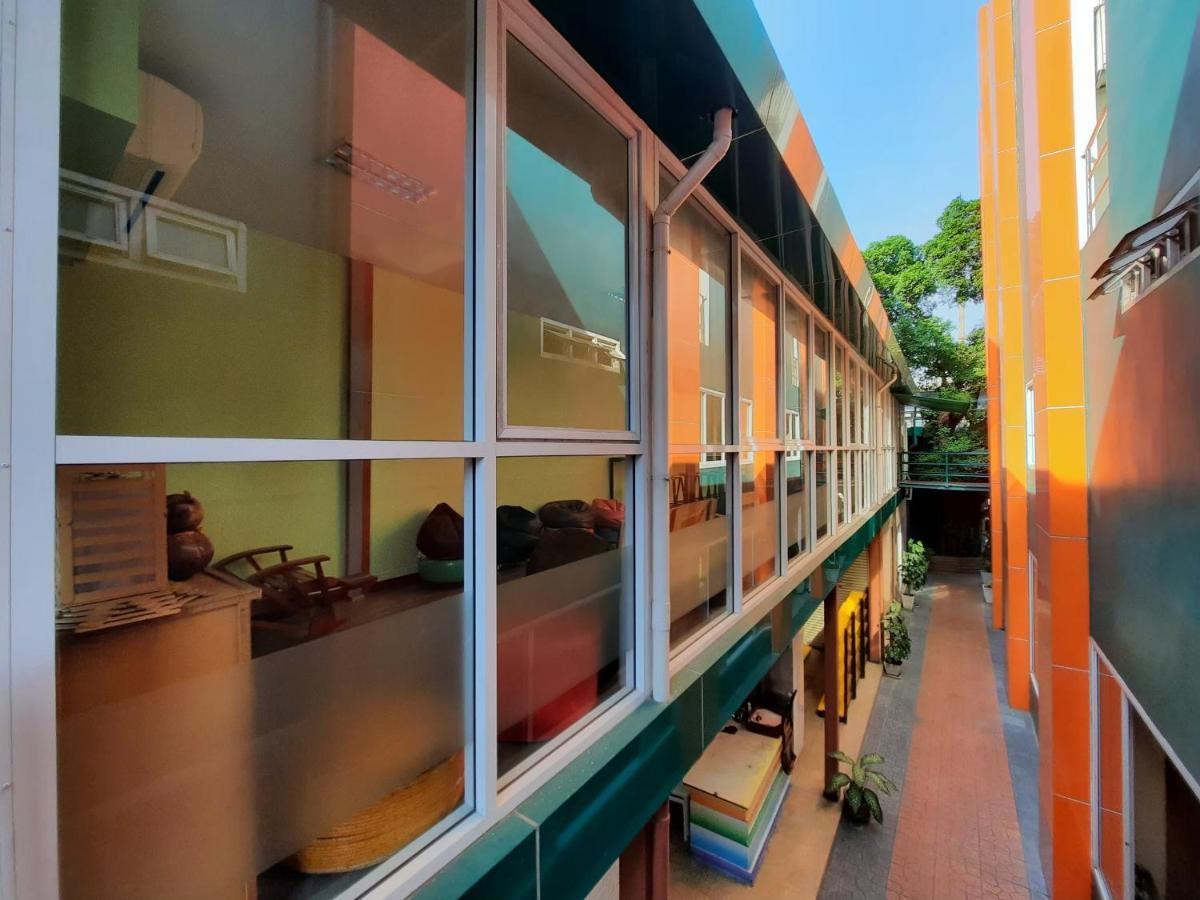 Sp Park Thaphra Hotel Bangkok Kültér fotó